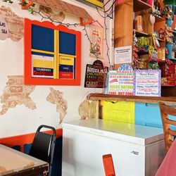 El Palacio De Los Frijoles Kendall - Colombian Decor