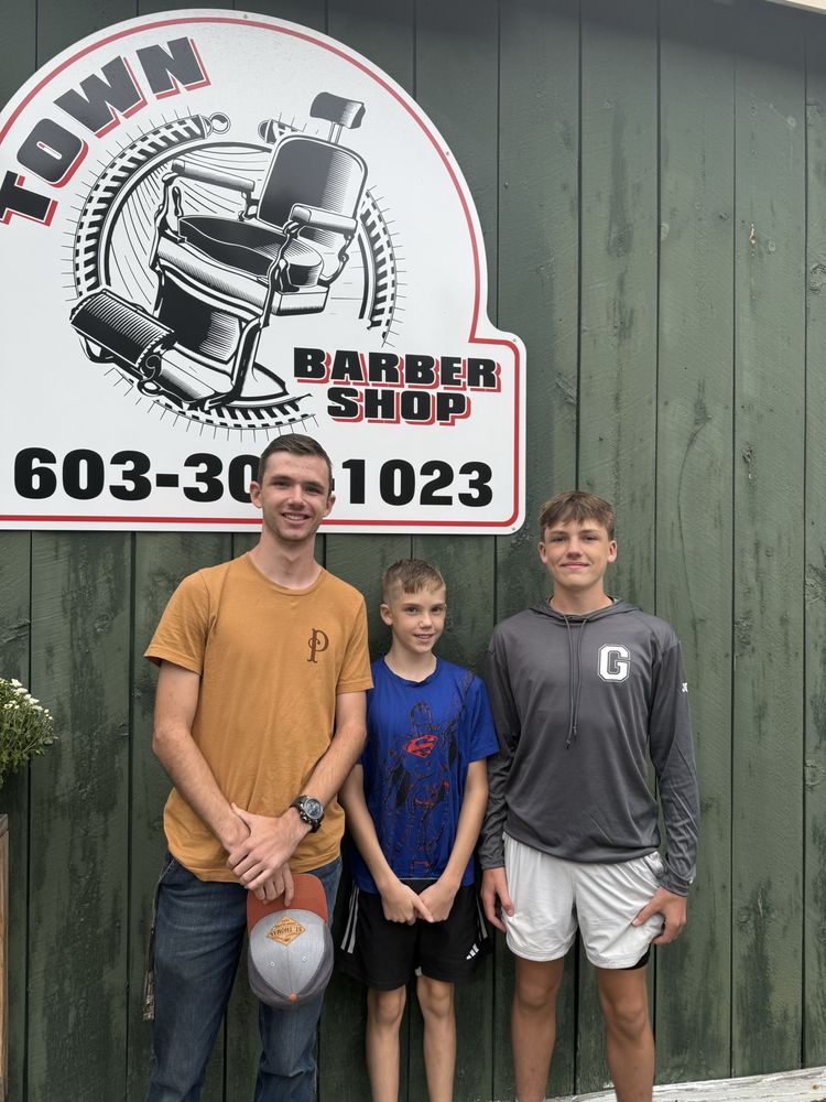 Town Barber Shop Logo