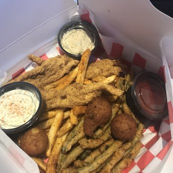 Razzoo's Cajun Cafe - Cajun/Creole Near Me - Cedar Hill, Texas Razzoo's Cajun Cafe - Cajun/Creole Near Me - Cedar Hill, Texas