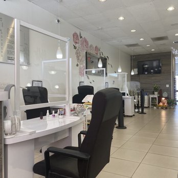 E NailSpa - Clean work area - Skin Care Near Me - Brea, California