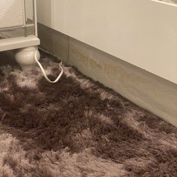Rockwell Property - water damage ruined my mattress - Property Management Near Me - Chicago, Illinois