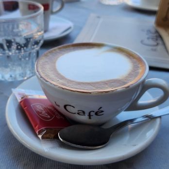Le Café - Cappuccino - Bars Near Me - Venezia, VE Le Café - Cappuccino - Bars Near Me - Venezia, VE