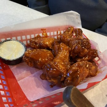Sonny Red's - Buffalo BBQ wings - Pizza Near Me - Lackawanna, New York Sonny Red's - Buffalo BBQ wings - Pizza Near Me - Lackawanna, New York