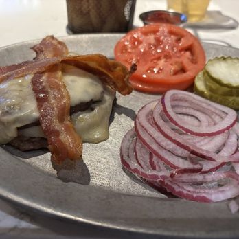 Hallford’s Restaurant And Bar - Burger, no bun, no lettuce - Bars Near Me - Grapevine, Texas Hallford’s Restaurant And Bar - Burger, no bun, no lettuce - Bars Near Me - Grapevine, Texas