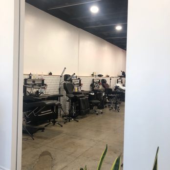 Surrender Tattoo & Piercing - Tattoo Near Me - Santa Monica , California