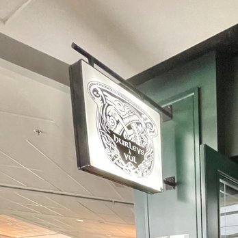 Hurley's à Yul - Pubs Near Me - Dorval, Quebec Hurley's à Yul - Pubs Near Me - Dorval, Quebec