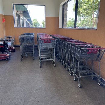 Raley's - Entry way- plenty of carts and scooters - Grocery Near Me - Galt, California Raley's - Entry way- plenty of carts and scooters - Grocery Near Me - Galt, California
