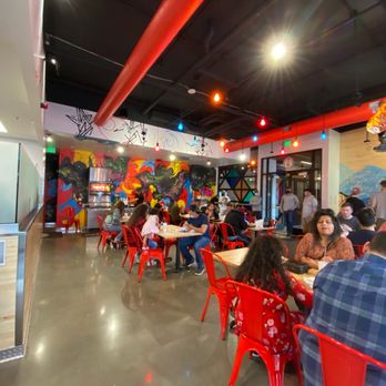 Dave's Hot Chicken - Inside - Chicken Shop Near Me - Denver, Colorado