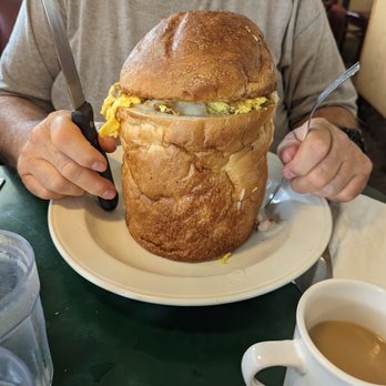 Molly's Family Restaurant - Molly's mess in a bread bowl... Really not o bread bowl and really sucked. - American Near Me - Spokane, Washington
