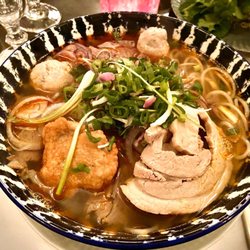 Viet-namnam - Spicy Beef/Pork broth Pho