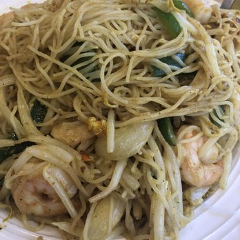 Hei La Moon - Rice noodles with Shrimp - Dim Sum Near Me - Boston, Massachusetts Hei La Moon - Rice noodles with Shrimp - Dim Sum Near Me - Boston, Massachusetts