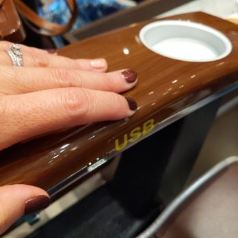 Magic Nails - USB ports built in the massage chairs, nice touch! - Nail Salons Near Me - Willowbrook, Illinois