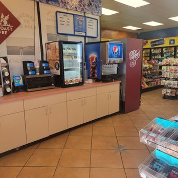 Diamond Market - Inside - Convenience Stores Near Me - Willows, California Diamond Market - Inside - Convenience Stores Near Me - Willows, California