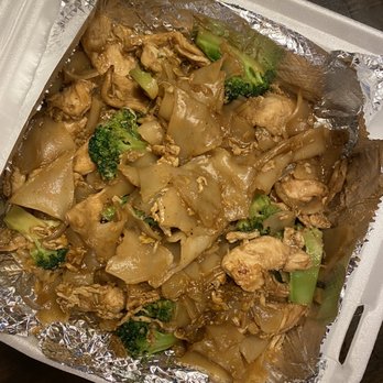Thai Pan Restaurant - Pad See Ew - Thai Near Me - Allen, Texas