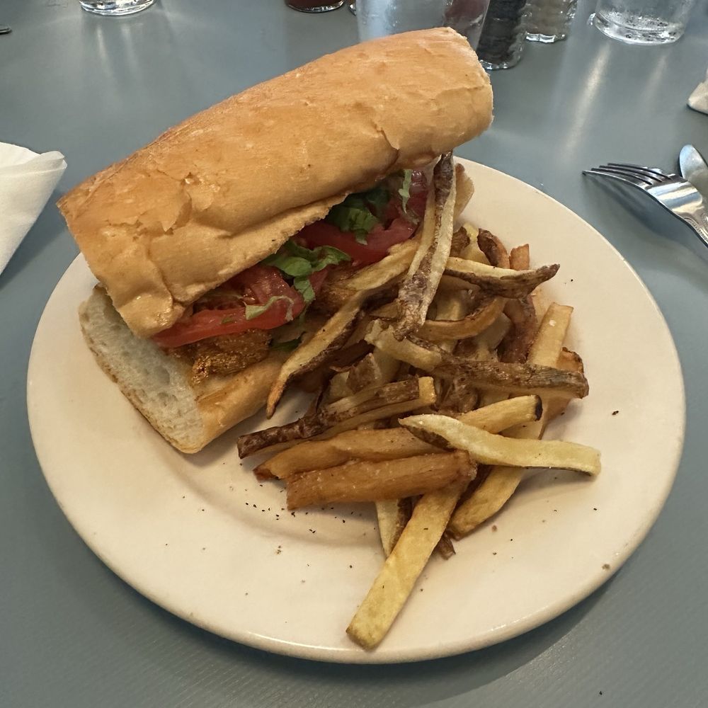 High Hat Cafe - Fried Shrimp po boy - Southern Near Me - New Orleans, Louisiana