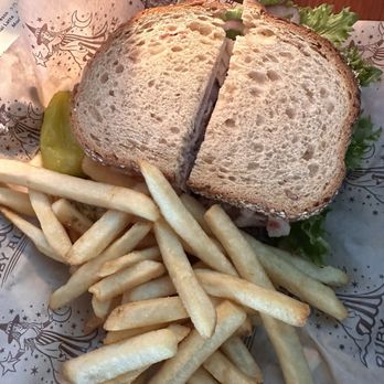 McMenamins Murray & Allen Pub - Fireside turkey sandwich with cranberry - American Near Me - Beaverton, Oregon McMenamins Murray & Allen Pub - Fireside turkey sandwich with cranberry - American Near Me - Beaverton, Oregon