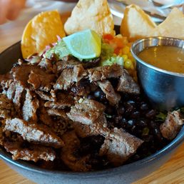 Quinoa Mexi-bowl