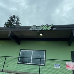 Bud Hut Everett - The front of Butthead