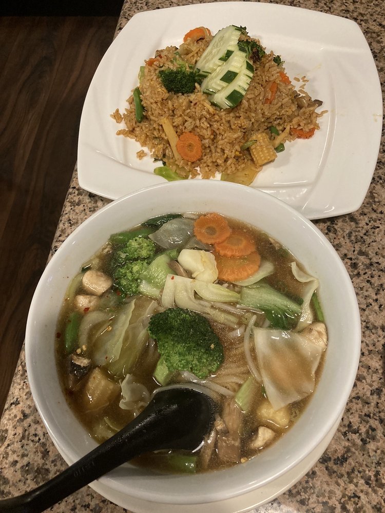 Bangkok Kitchen 117 Photos 18 Reviews Thai 1207 Troy Schenectady Rd Latham Ny United States Restaurant Reviews Phone Number Menu