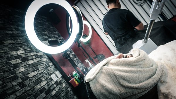 La Familia Barbershop by null