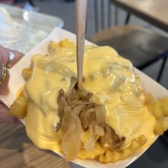 Shake Shack Centennial Center - West Coast Loaded Fries - Ice Cream & Frozen Yogurt Near Me - Las Vegas, Nevada