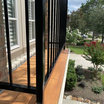 Integrity Roofing Pros - Pippin Construction - Refurbished second floor, balcony, and French doors - Roofing Near Me - Houston, Texas Integrity Roofing Pros - Pippin Construction - Refurbished second floor, balcony, and French doors - Roofing Near Me - Houston, Texas