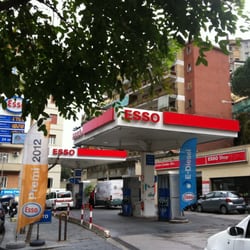 Esso - vista viale Michelangelo verso Piazza Leonardo
