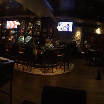 Hudson Grille - Nice classic looking bar - New American Near Me - White Plains, New York Hudson Grille - Nice classic looking bar - New American Near Me - White Plains, New York