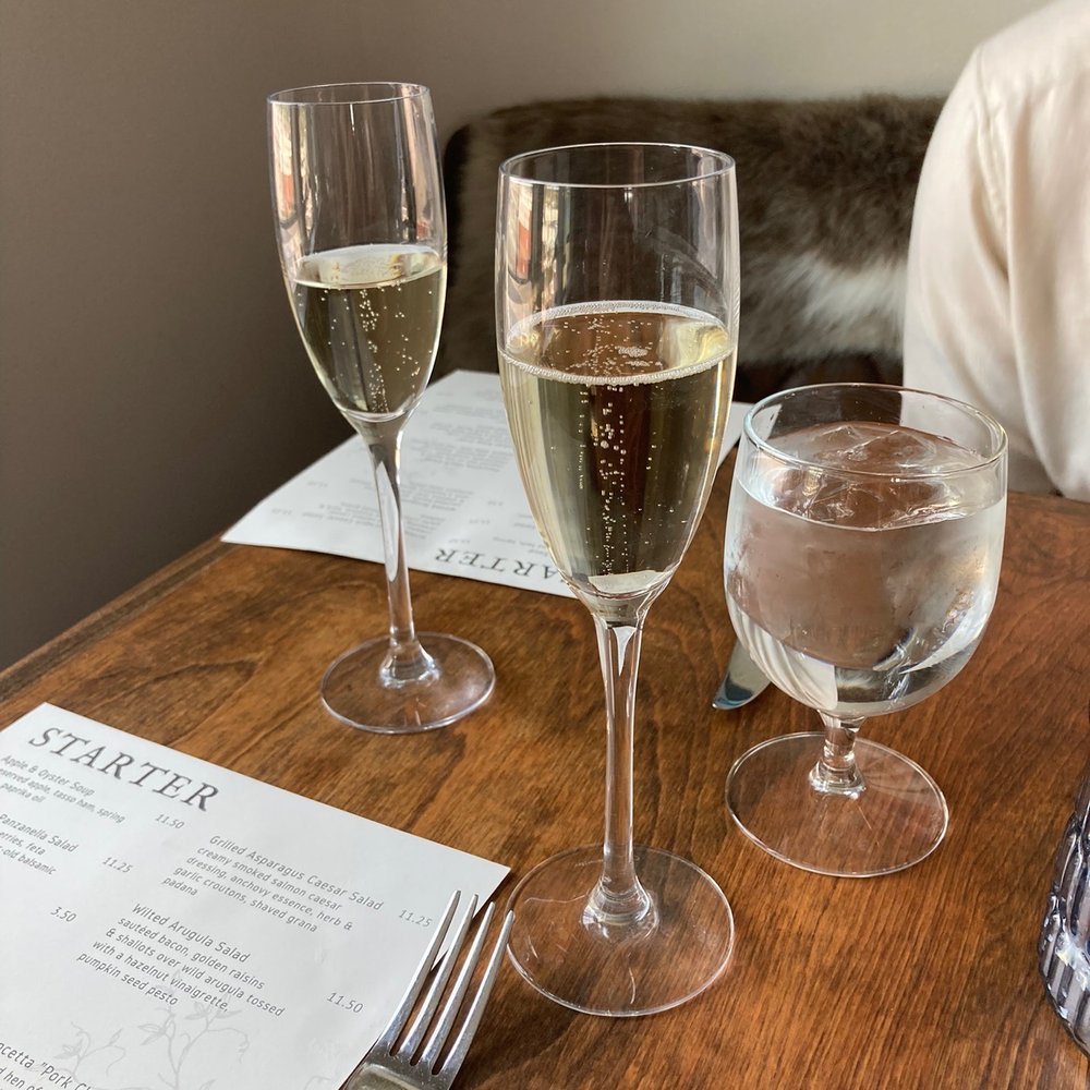 Brix 25 - Complimentary champagne (they had sparkling apple cider for non drinkers too) - New American Near Me - Gig Harbor, Washington