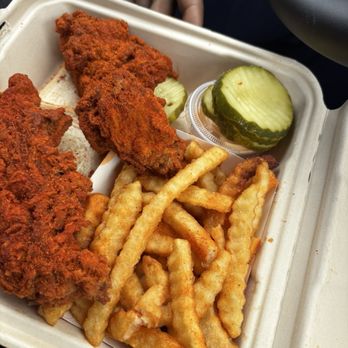 Dave's Hot Chicken - Dave's #1 2 Tenders w/ Fries - Chicken Shop Near Me - Brooklyn, New York