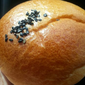 Tous Les Jours - Bun w red bean filling - Bakeries Near Me - Austin, Texas