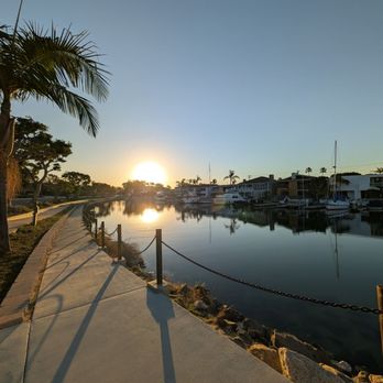 Balboa Island - Beaches Near Me - Newport Beach, California
