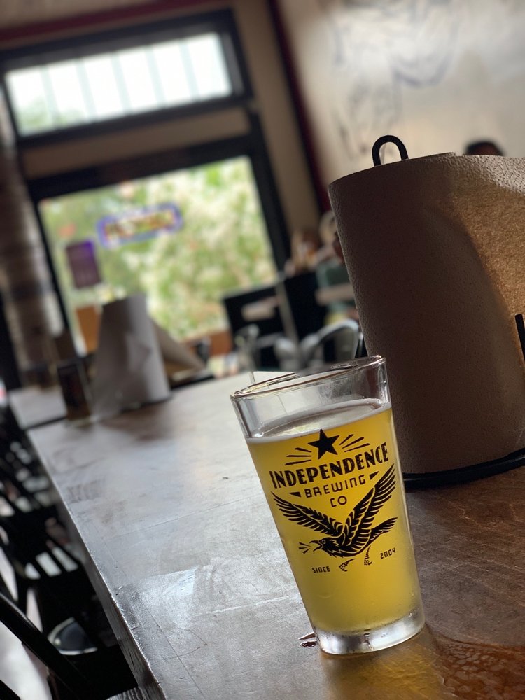 600 Degrees Pizzeria & Draft House