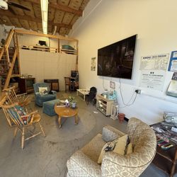 Morgan Hill Smog Test - Waiting room has a huge TV a video game and a place for kids to color