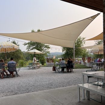Farm Club - Outside dining area - Farmers Market Near Me - Traverse City, Michigan Farm Club - Outside dining area - Farmers Market Near Me - Traverse City, Michigan