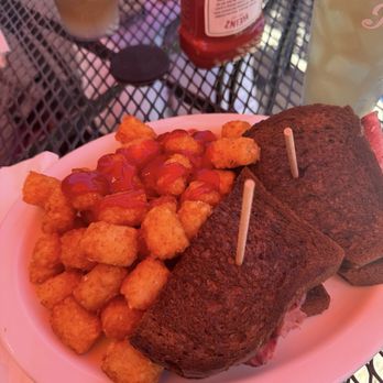 Everybody’s Brewing - Reuben sandwich & tots (sun umbrella makes it look red!) - Breweries Near Me - Battle Ground, Washington Everybody’s Brewing - Reuben sandwich & tots (sun umbrella makes it look red!) - Breweries Near Me - Battle Ground, Washington