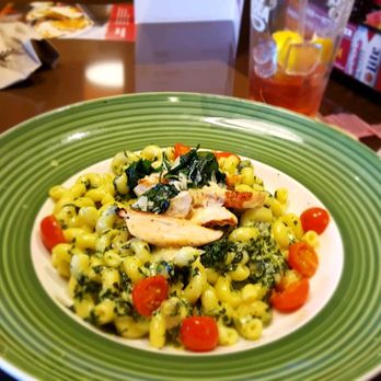 Applebee's Grill + Bar - American Near Me - Los Lunas, New Mexico