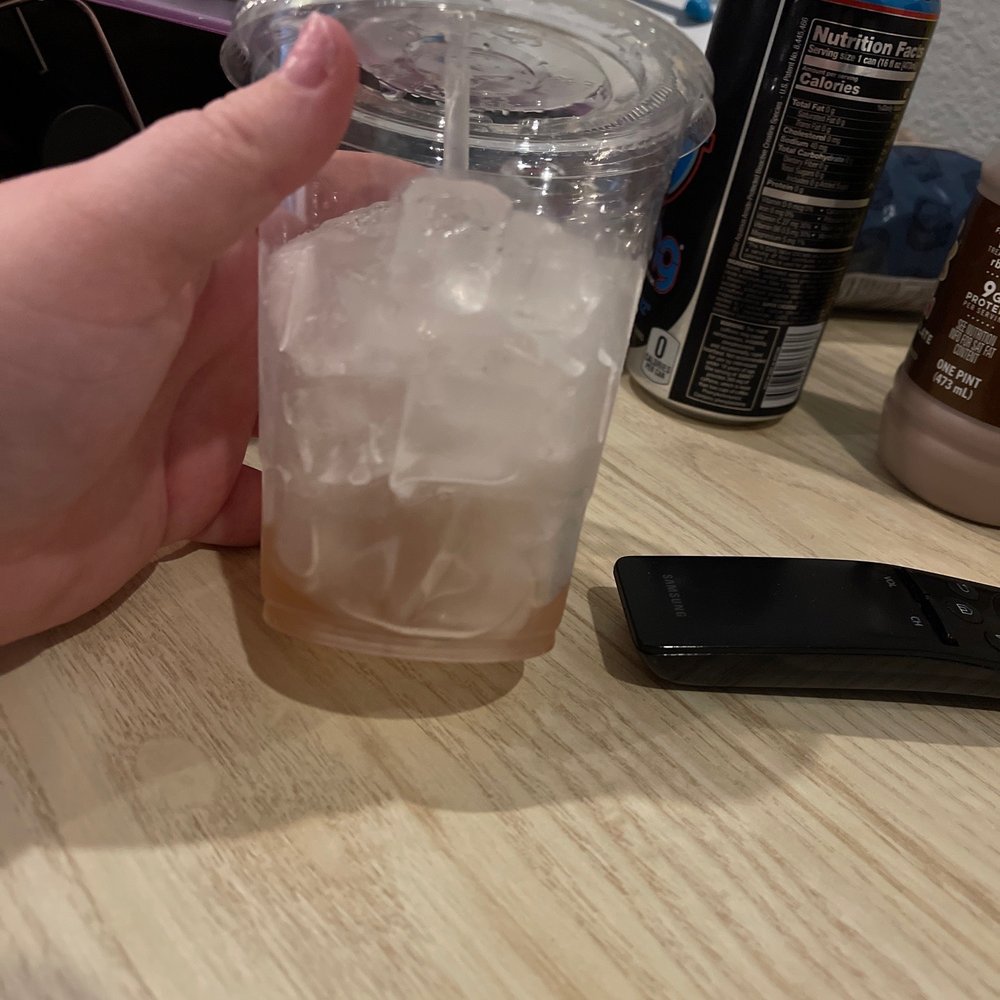 This was DELICIOUS! It was one of their Refreshers! I want another one Just moved to the area and phew, so GOOD! This was DELICIOUS! It was one of their Refreshers! I want another one Just moved to the area and phew, so GOOD!