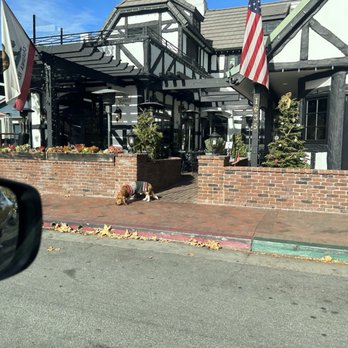 Coast Range - Coast range patio - Steakhouses Near Me - Solvang, California Coast Range - Coast range patio - Steakhouses Near Me - Solvang, California