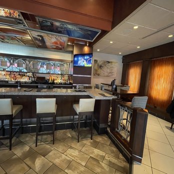 HAVEN Riverfront Restaurant & Bar - Bar area - New American Near Me - Edgewater, New Jersey HAVEN Riverfront Restaurant & Bar - Bar area - New American Near Me - Edgewater, New Jersey