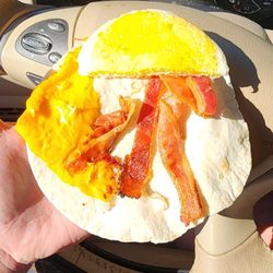Dunkin' - Unacceptable!Charged full price for half of what comes with it!Also ice cold