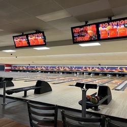 AMF University Lanes