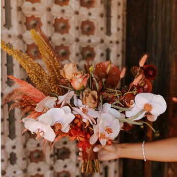 Luna Design Studios - Floral Designers Near Me - Palm Desert, California Luna Design Studios - Floral Designers Near Me - Palm Desert, California