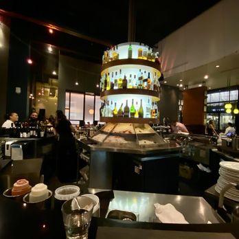 Coast - Bar vibes! Fun wrap around bar! - Seafood Near Me - Vancouver, British Columbia