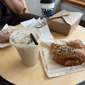 Brewpoint Coffee - Coffee & Tea Near Me - Elmhurst, Illinois