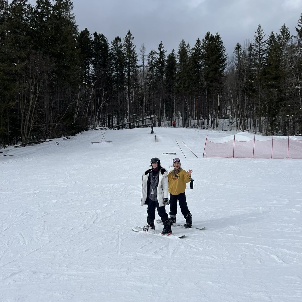 Middlebury Snowbowl - Teaching my friend how to shred (: - Parks Near Me - Hancock, Vermont