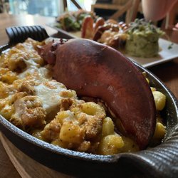Black Pearl Seafood Bar-Downtown