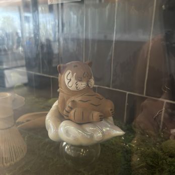 Yun Tea House - Cute decor - Coffee & Tea Near Me - San Diego, California