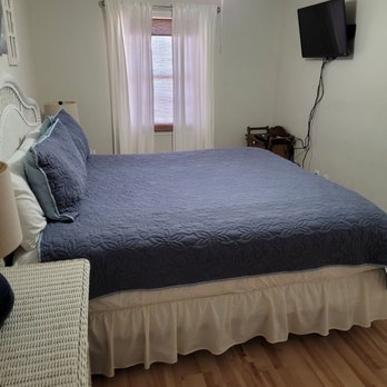 Fort Screven Villas - Second bedroom - Vacation Rentals Near Me - Tybee Island, Georgia Fort Screven Villas - Second bedroom - Vacation Rentals Near Me - Tybee Island, Georgia