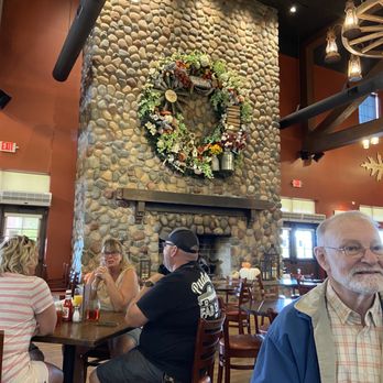 Farmhouse Restaurant - Fireplace - Desserts Near Me - Fair Oaks, Indiana
